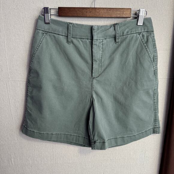 Anne Klein Jeans Size 4 Green Denim Casual Shorts with Pockets - Picture 2 of 11